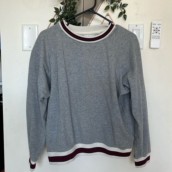 Medium Little Moon (Aritzia) grey with maroon detail sweatshirt - Picture 1 of 4